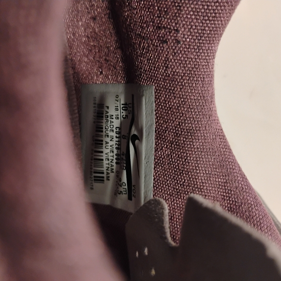 Preloved Nike Women's Running Shoes - Purple and Gray - Picture 5 of 6